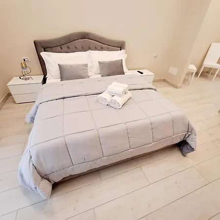 Ruins De Charme Luxury Bed and Breakfast Πομπηία