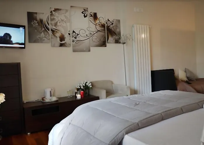 Ruins De Charme Luxury Bed & Breakfast 3*